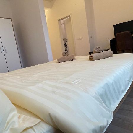 New Central Nr1 Self Checkin Oldcity Center Paid Parking With Lift Тимишоара Экстерьер фото